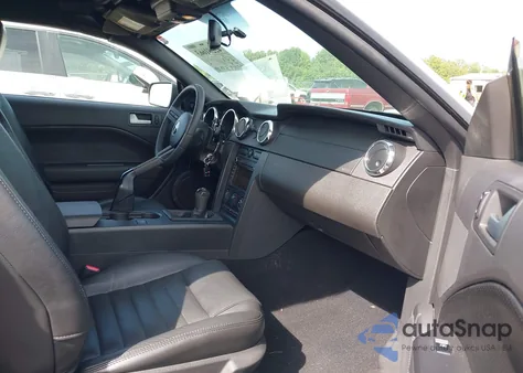 2008 Ford Mustang Gt Deluxe/Gt Premium from USA, damaged, VIN 1ZVHT85H385157895